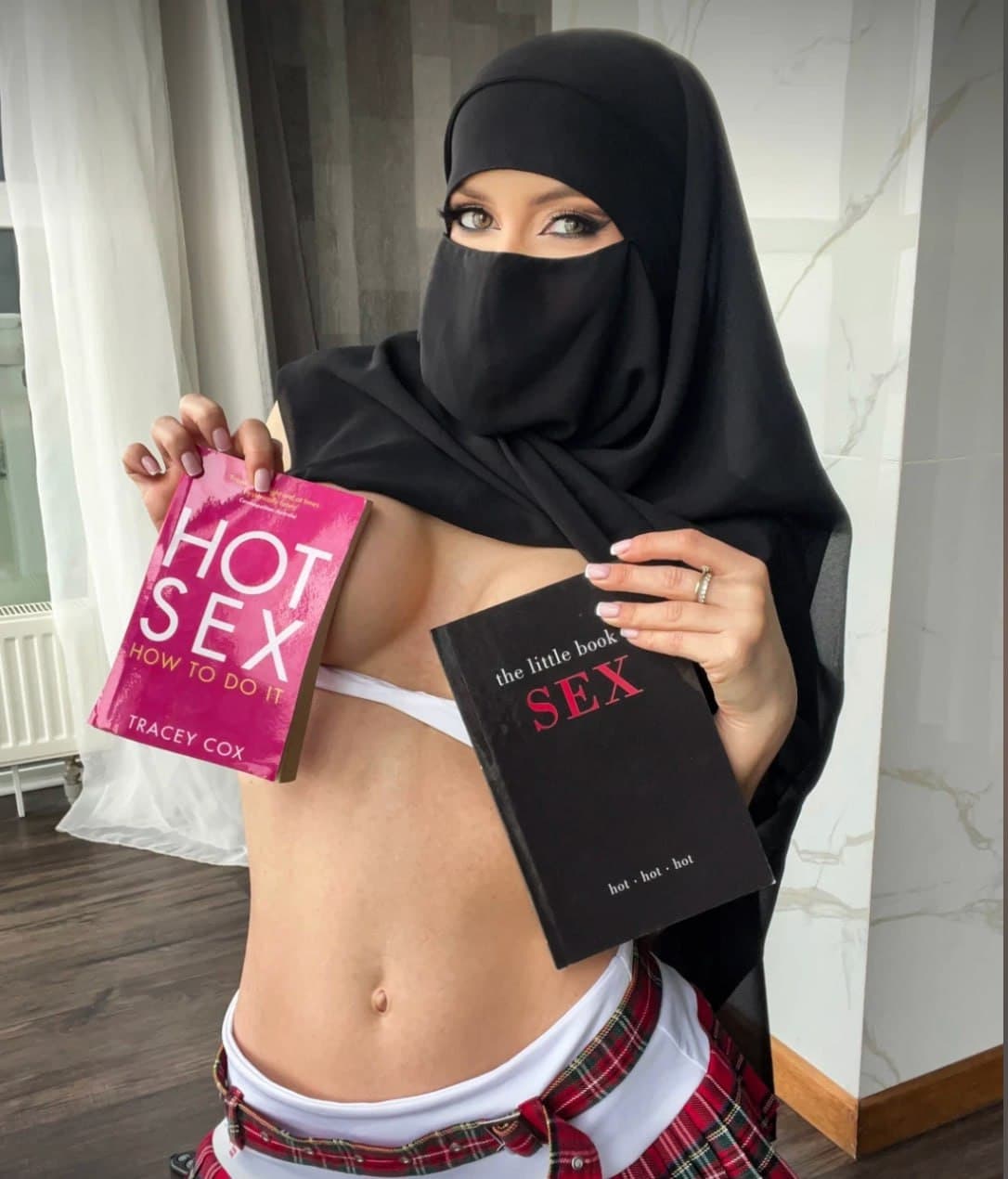Hijab Goddess, Arab Fanvue creator profile on Fanvue Daily