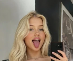 Sasha Chords — best Blonde Fanvue creator